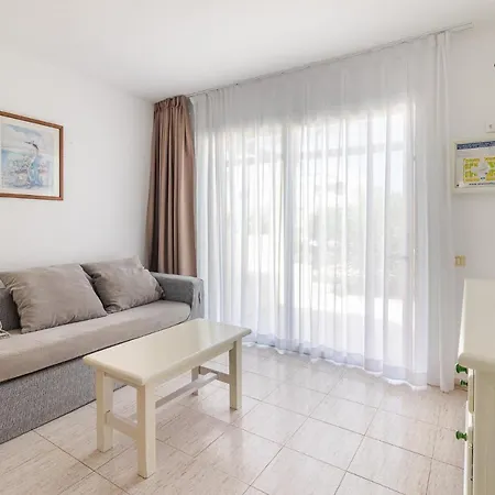 Flatguest Alisios Playa 4 Apartment *